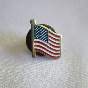 AMERICAN FLAG MINI PIN – JEWELRY